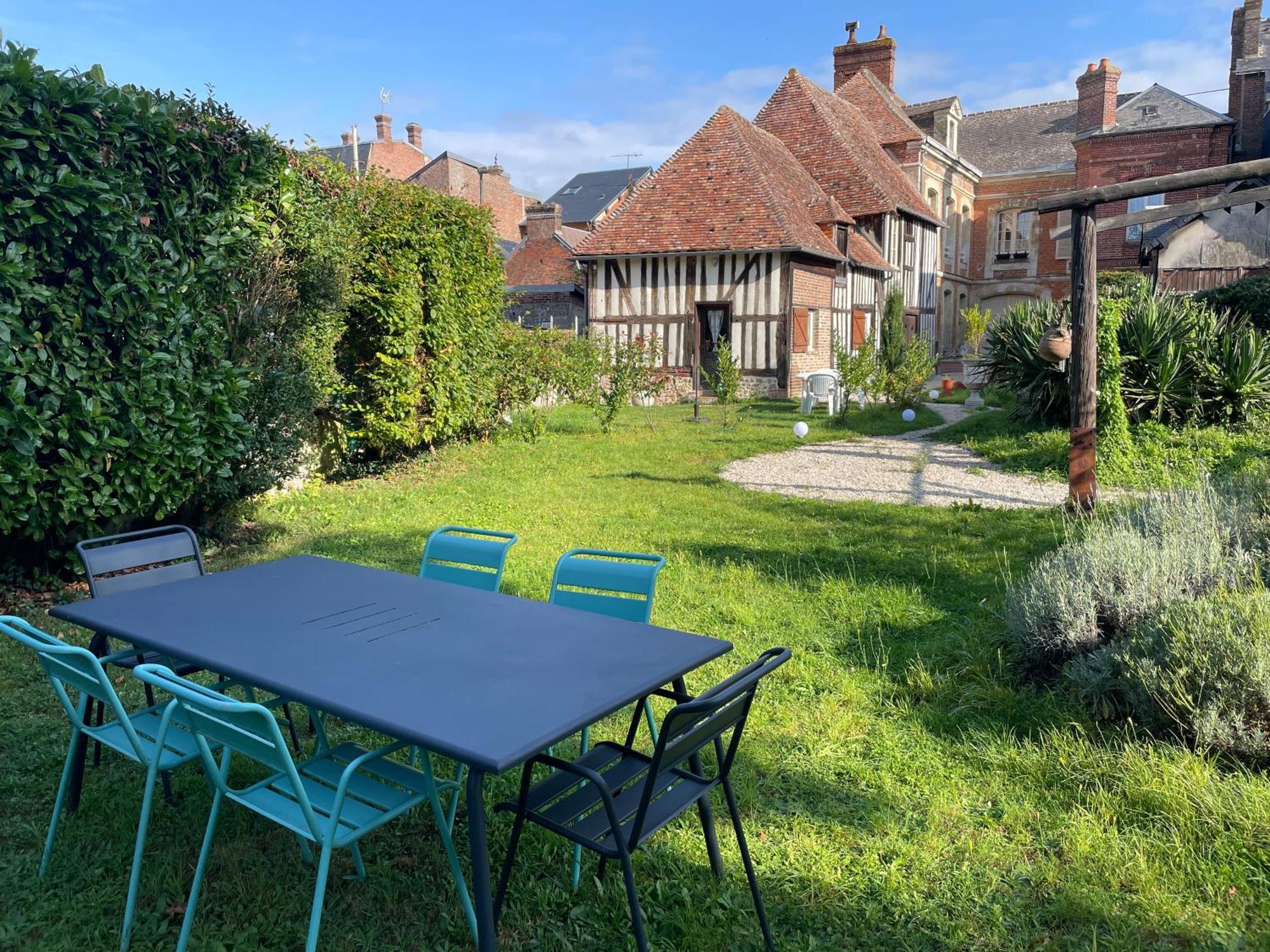 Maison De Jardin - Confort, Commodite, Bien Equipe Livarot-Pays-d'Auge Exteriér fotografie